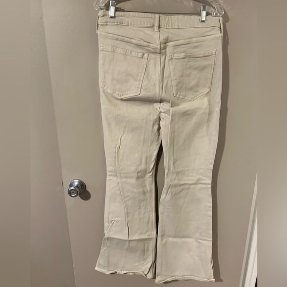 Old Navy higher high rise flare jeans, size 12 - Picture 2 of 5